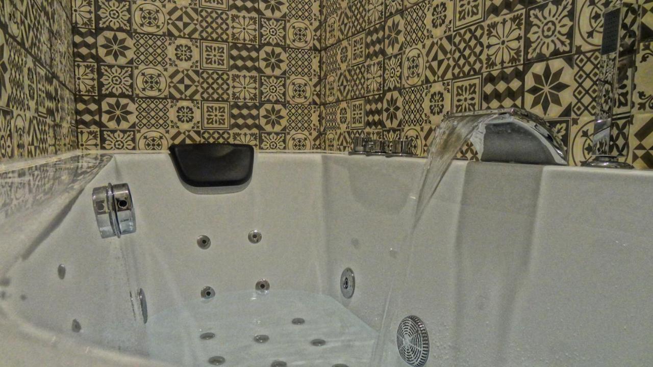 Cozy Rooms - Banera Hidromasaje Βαλένθια Εξωτερικό φωτογραφία